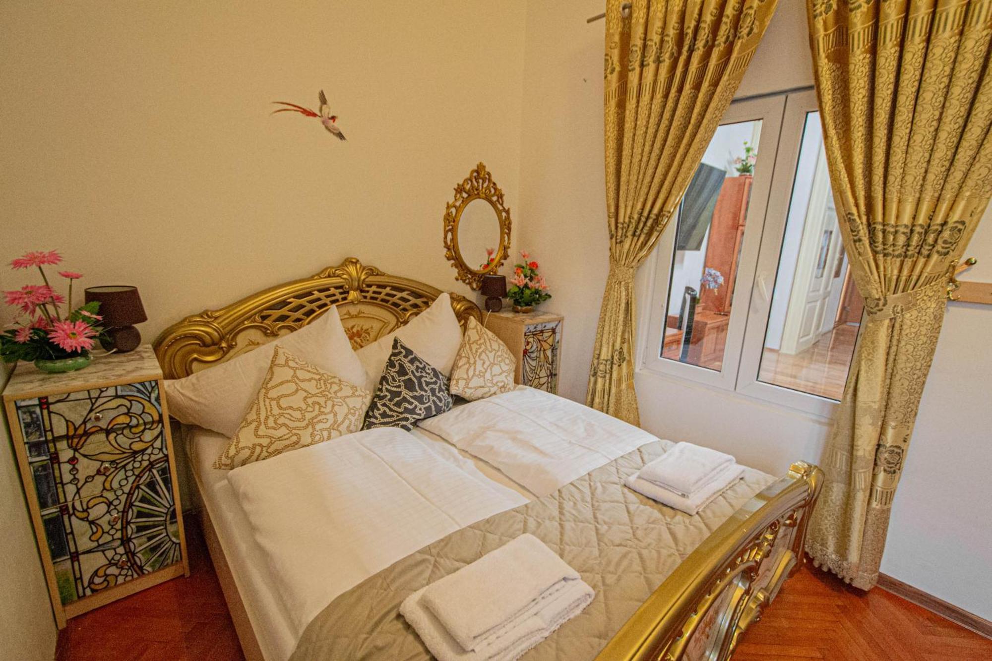 The Grand Royal 3Bdr Heart Of Old Town Apartment Praga Exterior foto